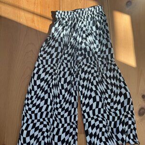 Nettle Studios Mid Easy Flare in Pleated Dizzy